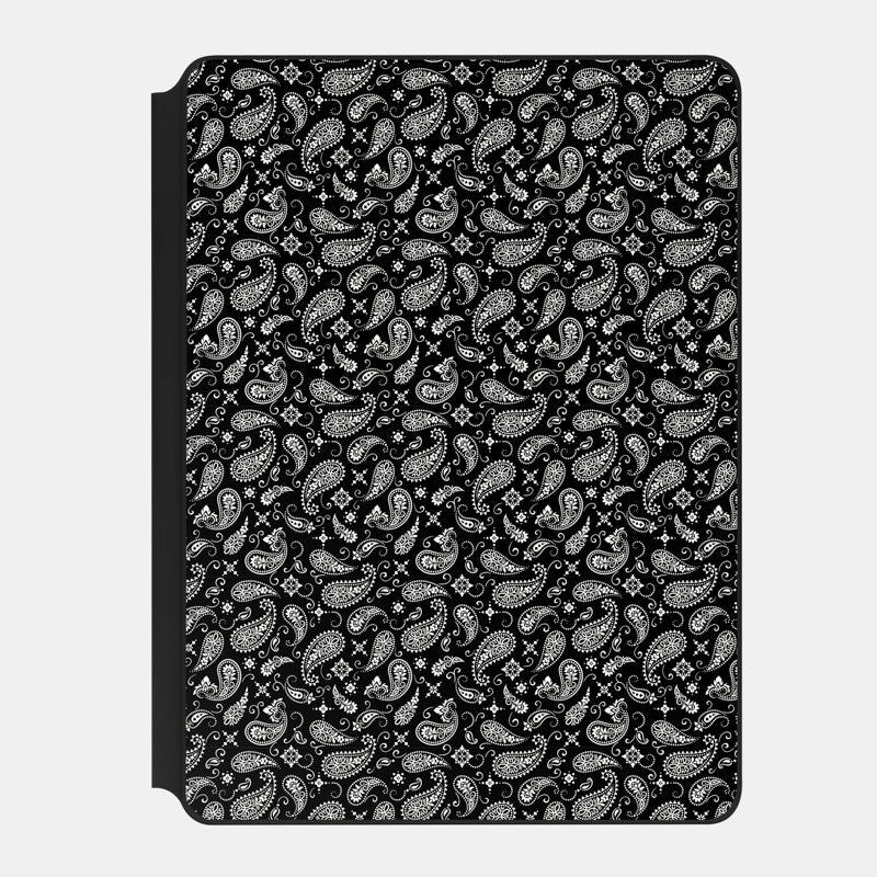 Black Paisley Essential