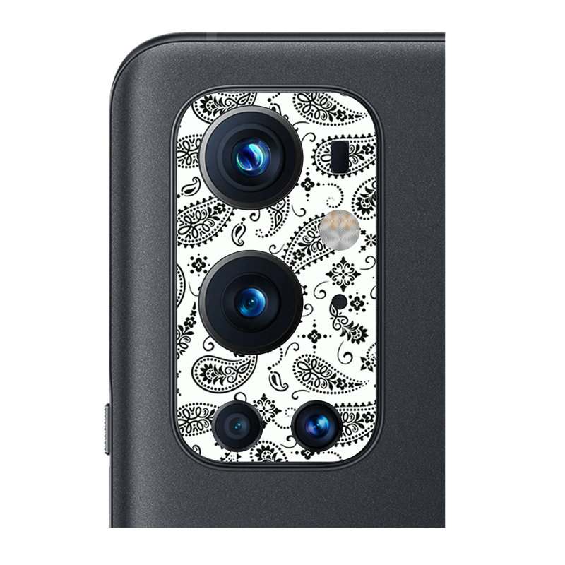 White Paisley Pack of 2