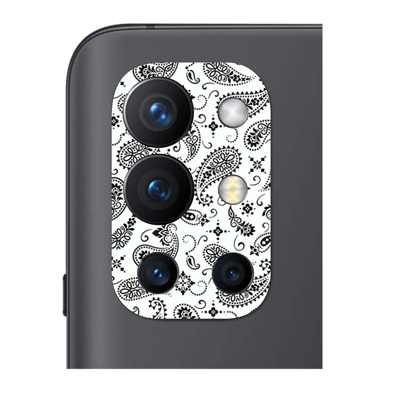 White Paisley Pack of 2