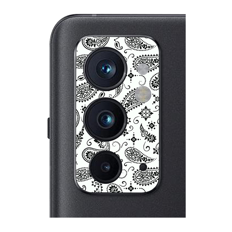 White Paisley Pack of 2