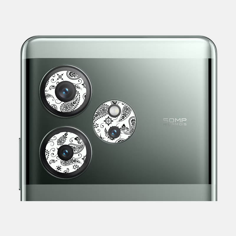 White Paisley Pack of 2