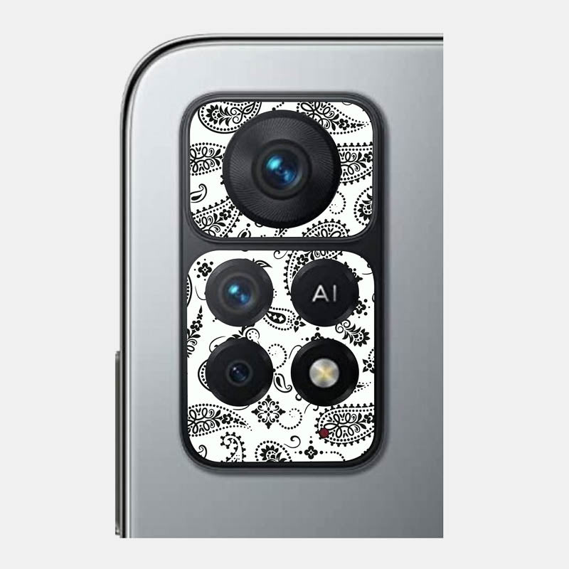 White Paisley Pack of 2