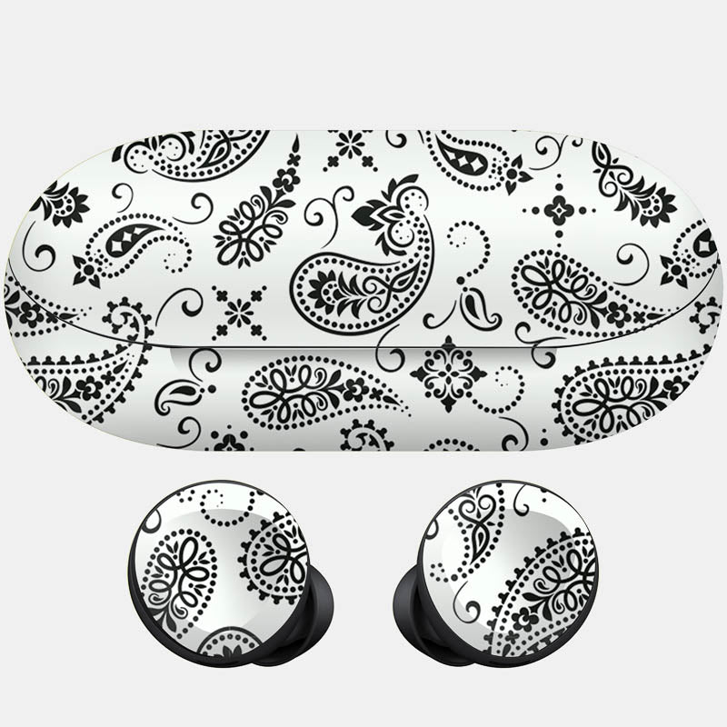 White Paisley Full Body