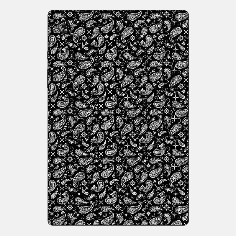 Black Paisley Full Body
