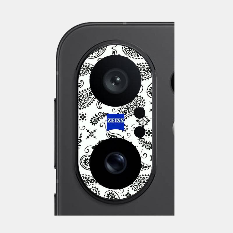 White Paisley Pack of 2