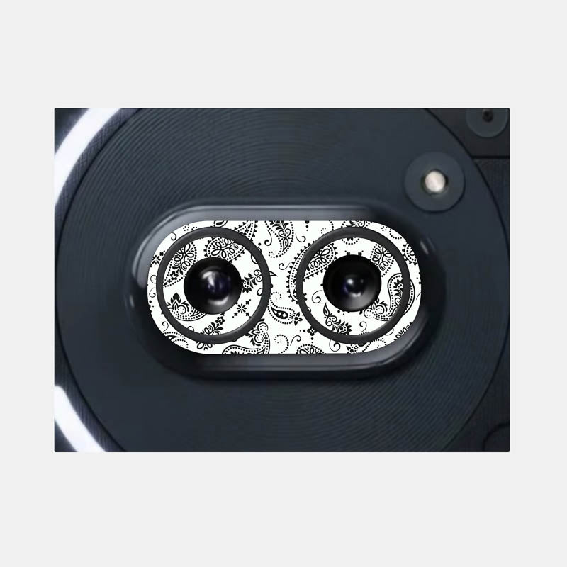 White Paisley Pack of 2