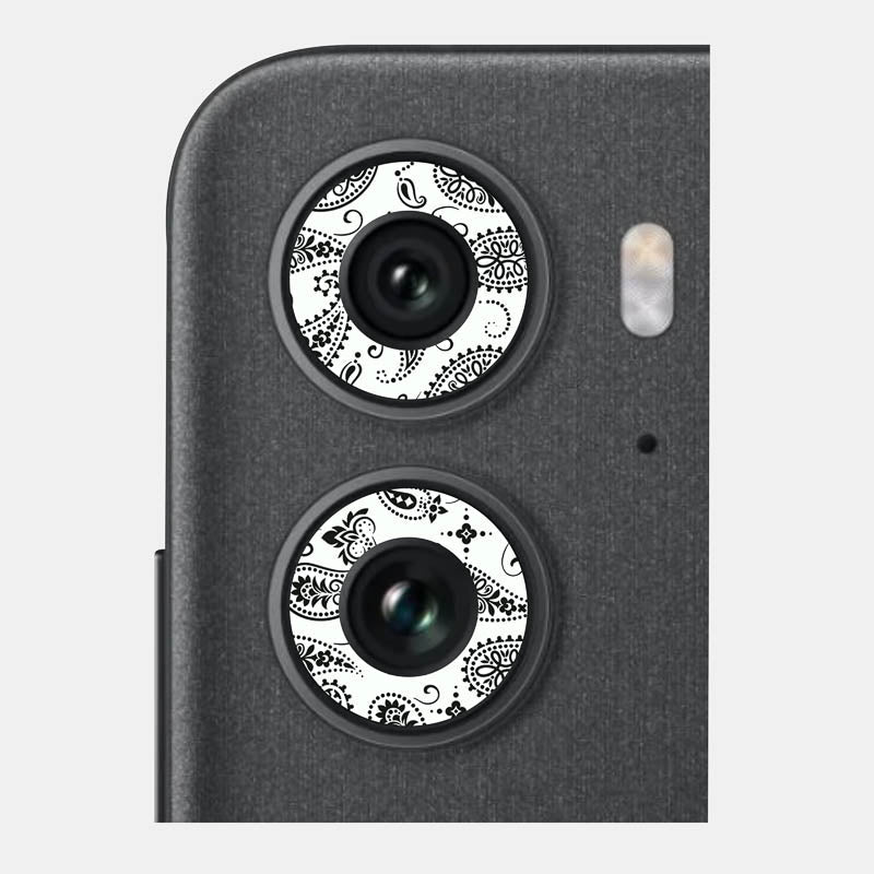 White Paisley Pack of 2