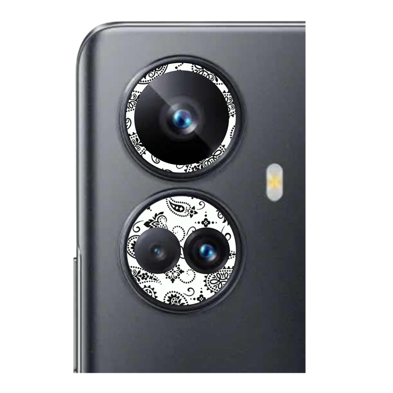 White Paisley Pack of 2