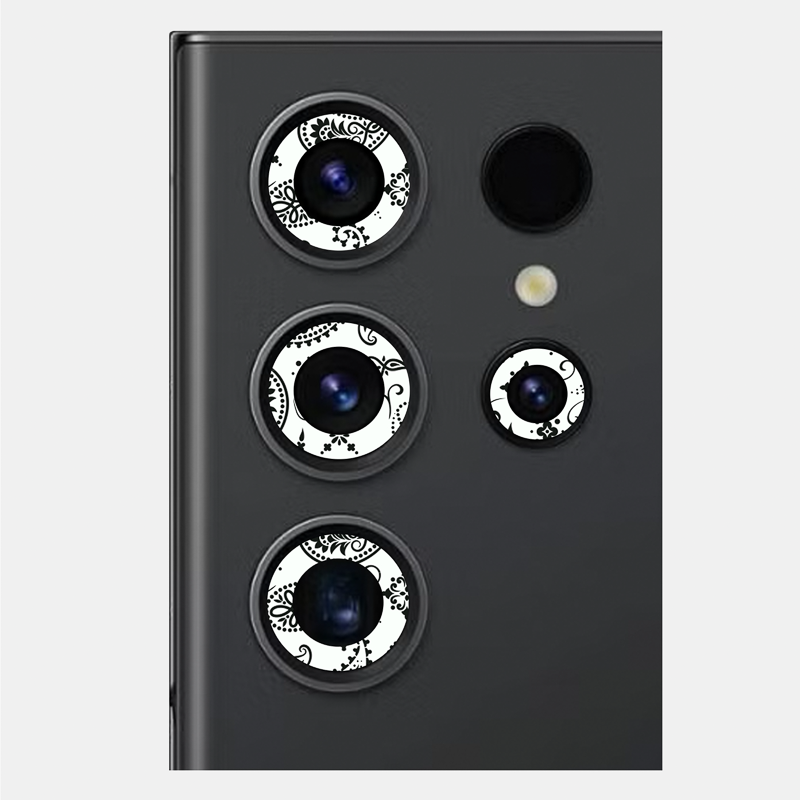 White Paisley Pack of 2