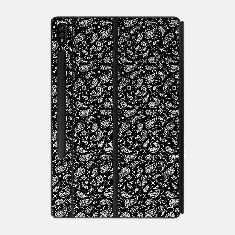 Black Paisley  Essential