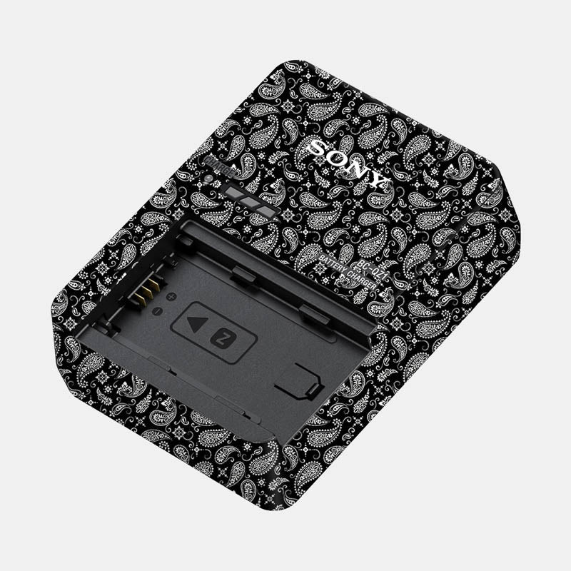 Black Paisley Full Body