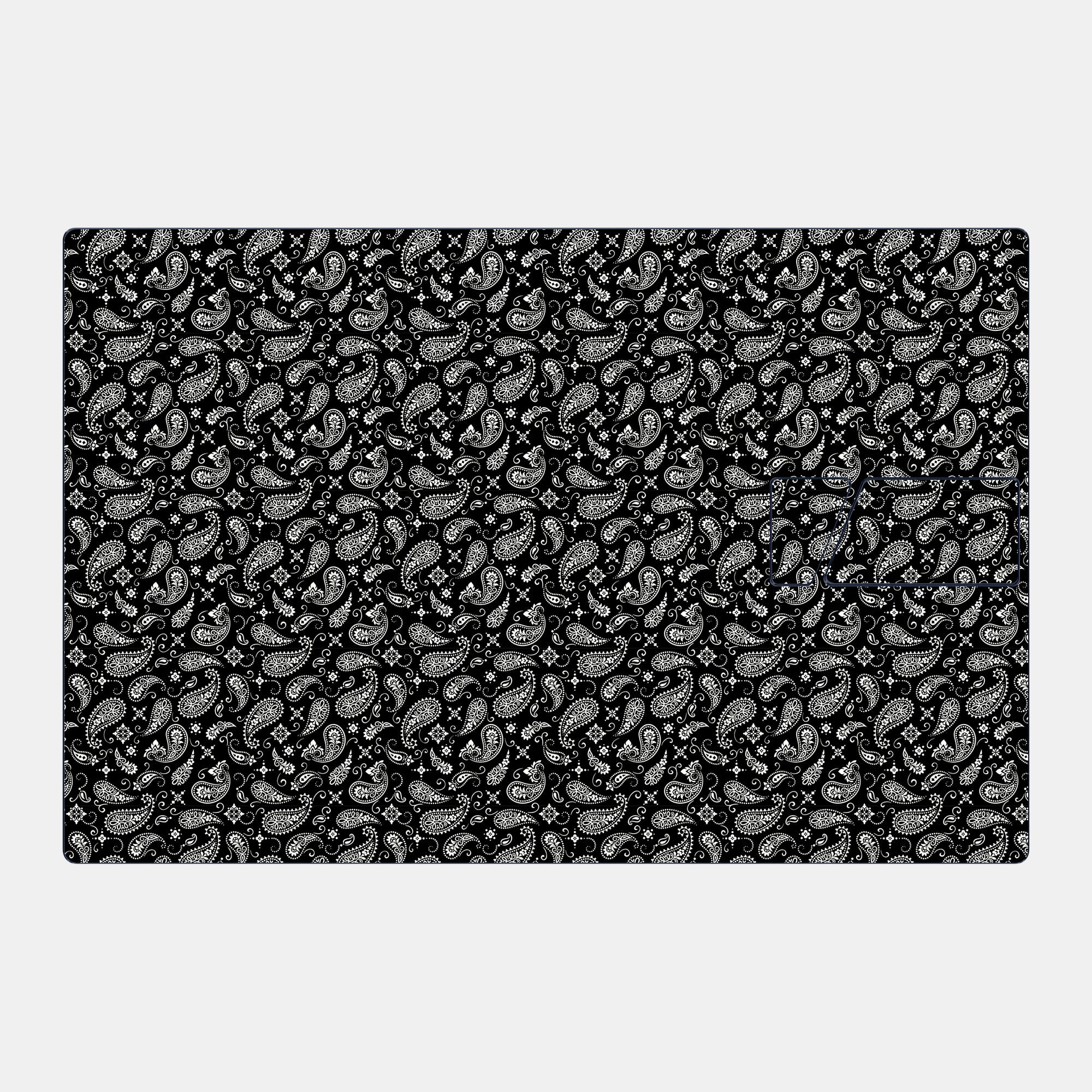 Black Paisley Essentia