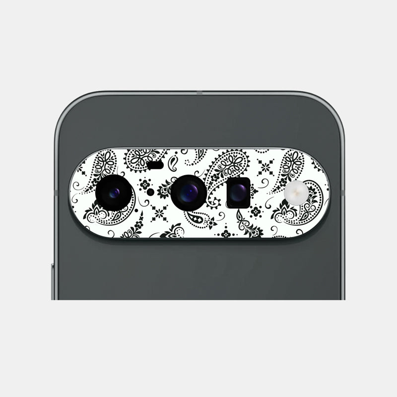 White Paisley Pack of 2