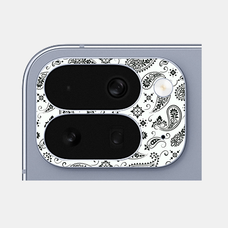 White Paisley Pack of 2