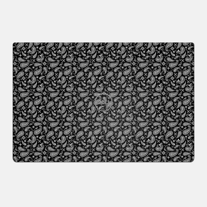 Black Paisley Essential