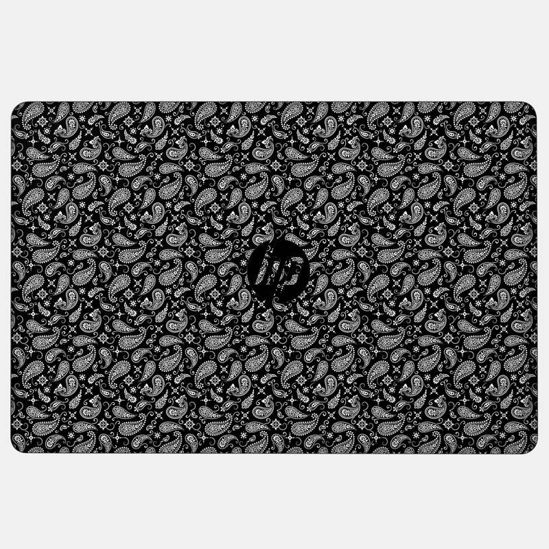 Black Paisley Essential