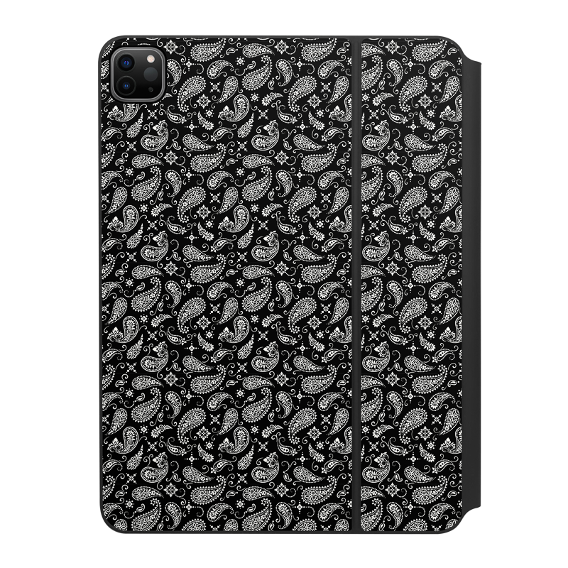 Black Paisley Essential