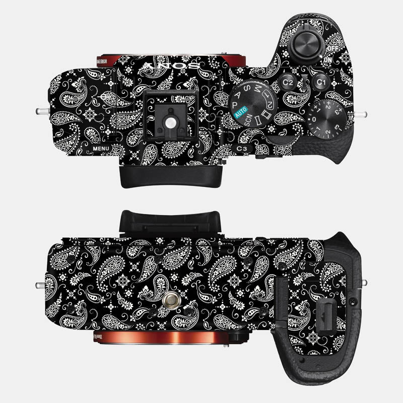 Black Paisley Full Body